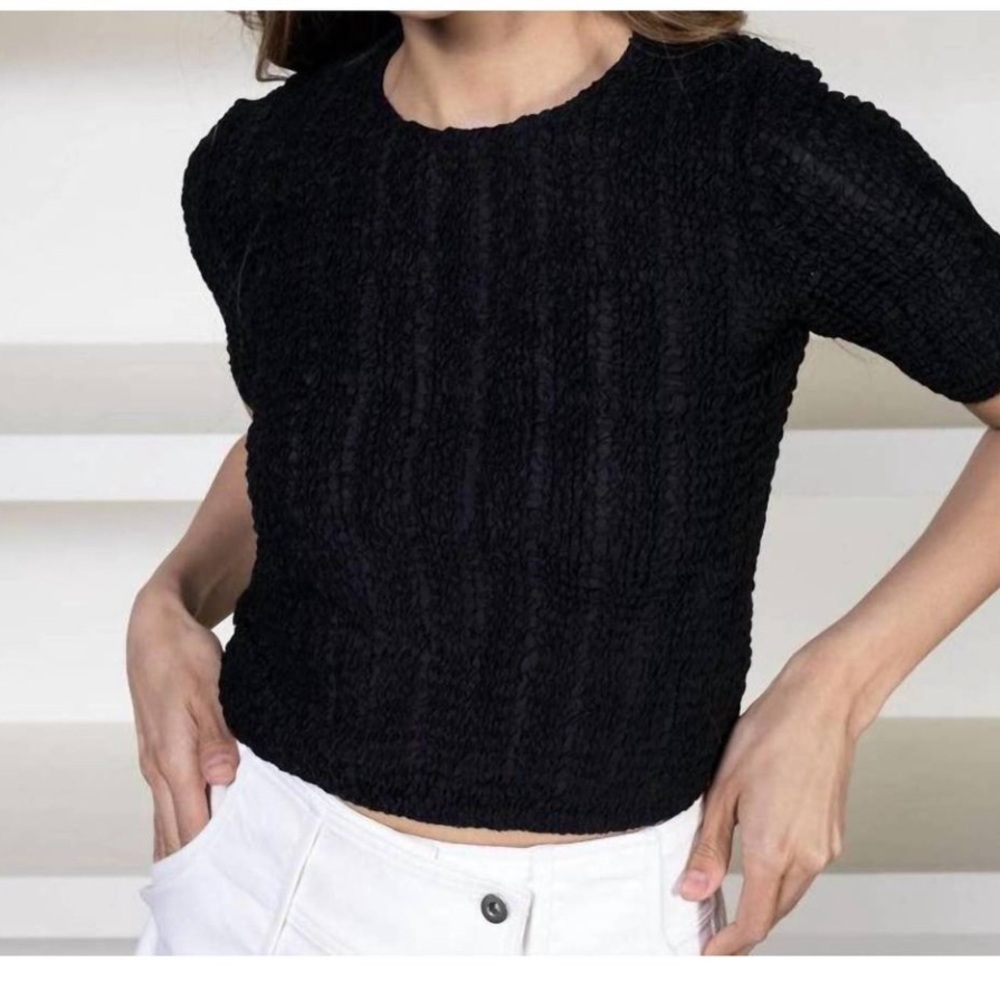 CIEBON bianca pucker effect short sleeve top in black stretchy smocked blouse m